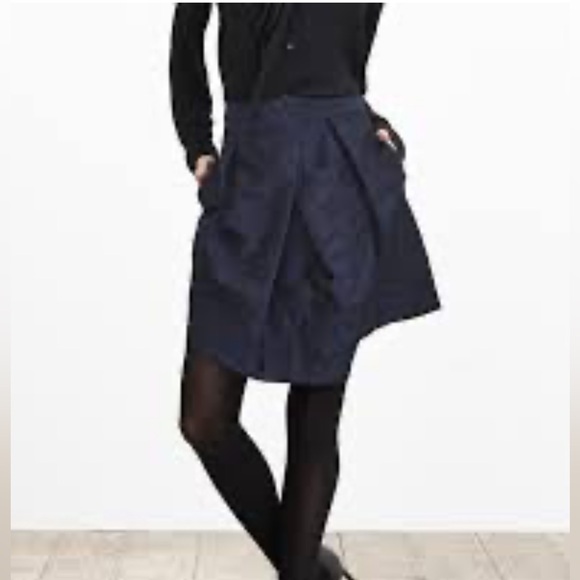 Banana Republic Dresses & Skirts - Banana Republic Black& Blue Camo Asymmetric Eddy Mini Skirt w/Pockets Size 8